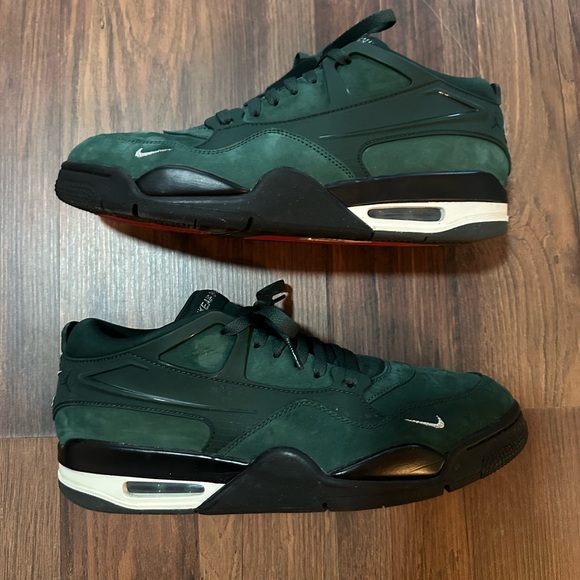 Nigel Sylvester x Air Jordan 4 Bike Air - Picture 2 of 12